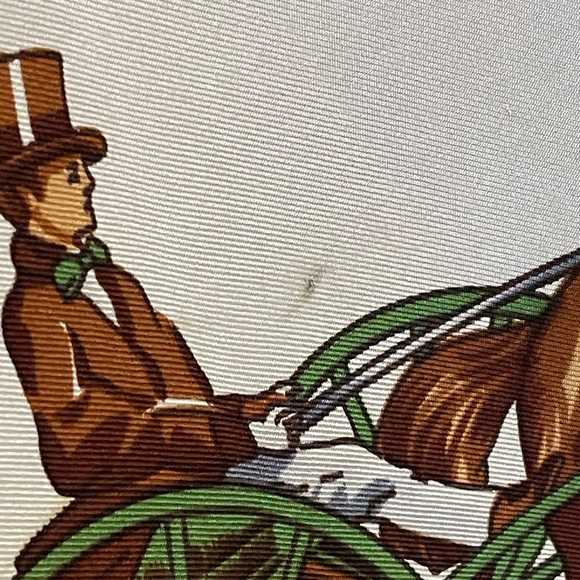 Classic Celine Silk Scarf Carriage Print 34 In Good Condition - Picture 7 of 10